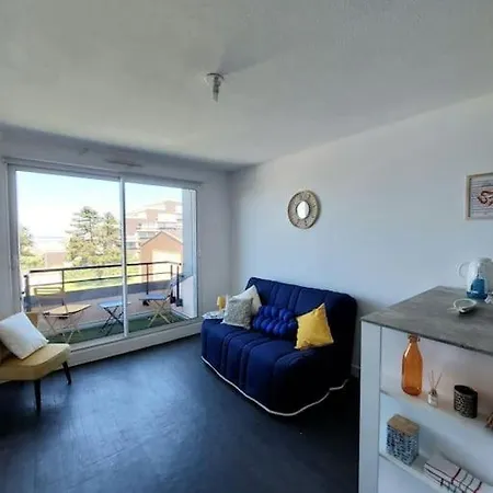 Studio Vue Mer - 50m De La Plage A Apartment *